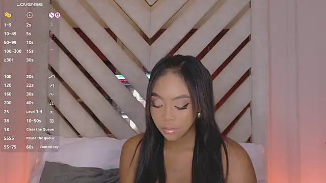 Lola King online show from 07/17/26, 04:08