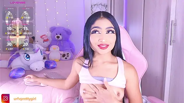 Snapshot of urfavprettygirl chatting on 05/16/26, 02:19 urfavprettygirl online show from 05/16/26, 02:19