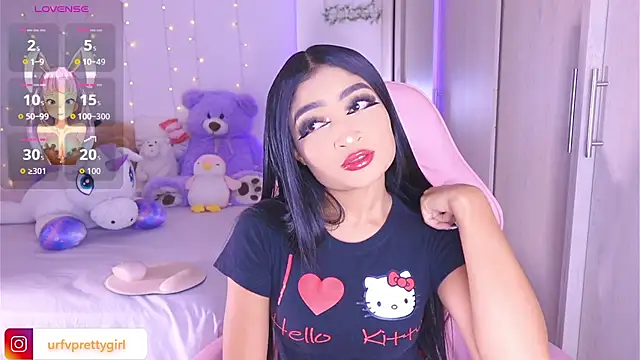 Snapshot of urfavprettygirl chatting on 06/15/26, 08:38 urfavprettygirl online show from 06/15/26, 08:38