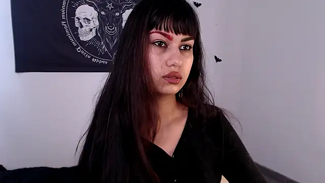 Little-Lucifer online show from 12/04/25, 05:32