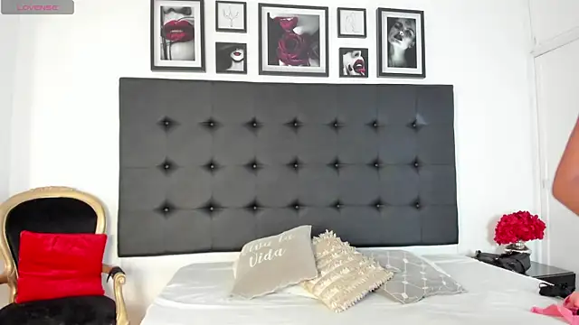 Snapshot of SaraDreamss chatting on 01/24/25, 08:32 SaraDreamss online show from 01/24/25, 08:32