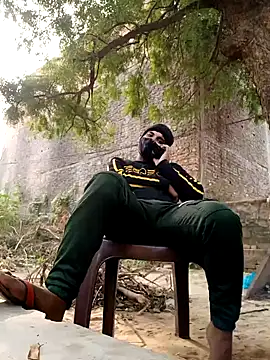 Snapshot of Fucker_boy_1 chatting on 01/02/25, 09:00 Fucker boy 1 online show from 01/02/25, 09:00