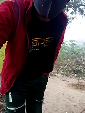 Snapshot of Fucker_boy_1 chatting on 01/03/25, 01:48 Fucker boy 1 online show from 01/03/25, 01:48