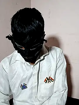 Snapshot of Fucker_boy_1 chatting on 01/26/25, 05:23 Fucker boy 1 online show from 01/26/25, 05:23