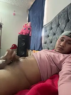 ZMalco2Hend8 online show from 02/07/26, 10:13