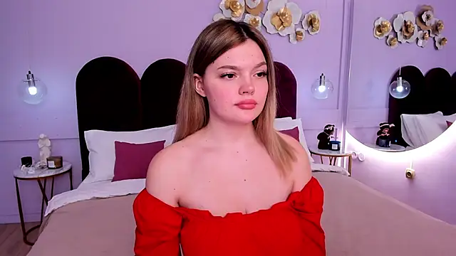 Snapshot of ZaraBloom chatting on 03/13/25, 01:54 ZaraBloom online show from 03/13/25, 01:54