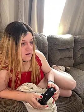 PuckBunny17 online show from 02/06/25, 03:09