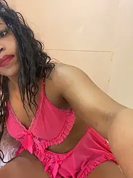 Snapshot of ItsLeyaa chatting on 03/02/25, 02:10 ItsLeyaa online show from 03/02/25, 02:10