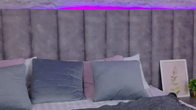 Snapshot of AliceBrayan chatting on 03/14/25, 02:41 AliceBrayan online show from 03/14/25, 02:41