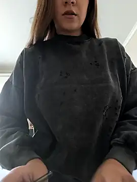 Snapshot of AliceBrayan chatting on 09/11/25, 05:07 AliceBrayan online show from 09/11/25, 05:07