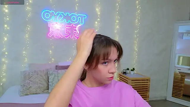 AliceBrayan online show from 04/23/26, 05:04