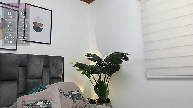 Snapshot of samy_l chatting on 12/20/25, 12:23 samy l online show from 12/20/25, 12:23