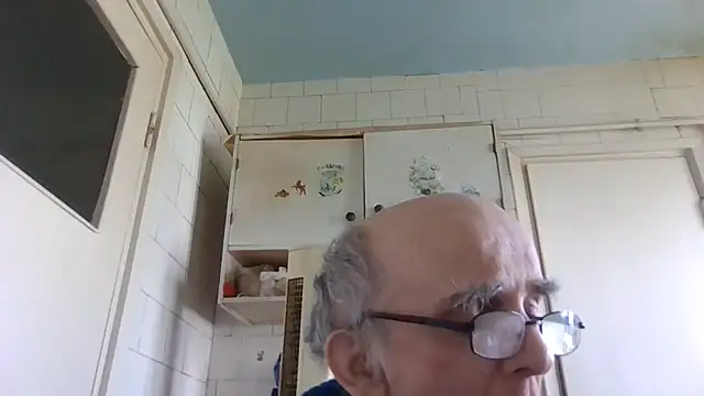 mariusica1xh online show from 04/19/26, 10:47