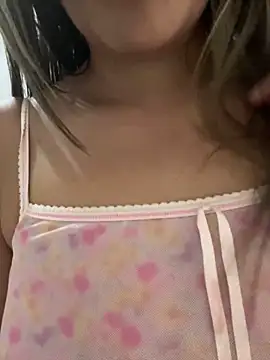 Gabizinhagirls online show from 04/16/26, 04:19