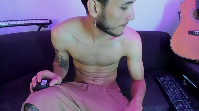 Henrikk senn online show from 11/11/25, 12:16