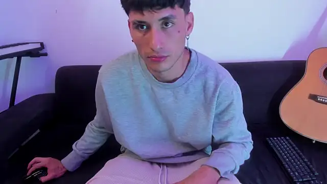 Henrikk senn online show from 03/24/26, 09:47