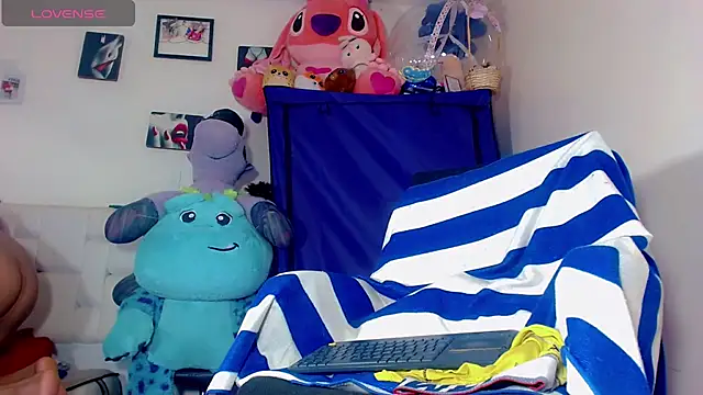 nicol gill  online show from 01/17/25, 11:17