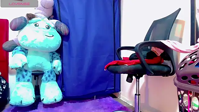 nicol gill  online show from 01/24/25, 11:26