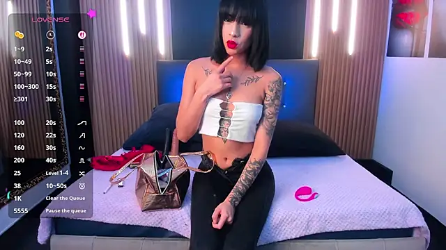 Venus medussa online show from 11/13/25, 02:54