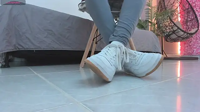 Angela donnato online show from 03/01/25, 03:32