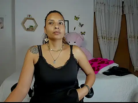mykaelahoney online show from 11/22/25, 04:22