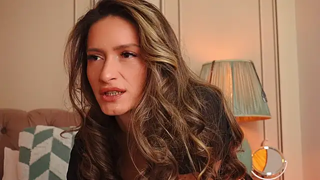 Snapshot of MayaVixxen chatting on 02/21/26, 02:56 MayaVixxen online show from 02/21/26, 02:56