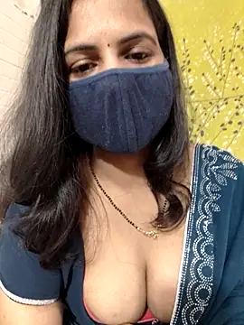 Snapshot of Nehubhabhi26 chatting on 10/24/25, 04:20 Nehubhabhi26 online show from 10/24/25, 04:20