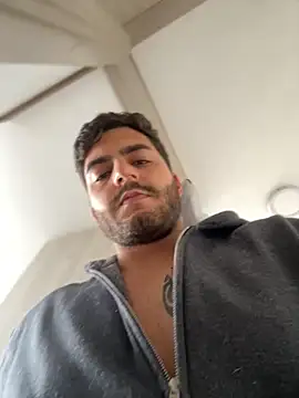 thomas gun online show from 10/26/25, 08:04