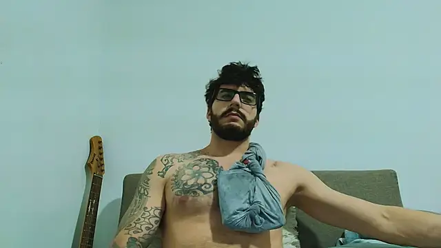 thomas gun online show from 04/15/26, 06:09