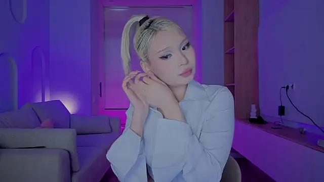 RileyMee online show from 09/23/25, 12:52