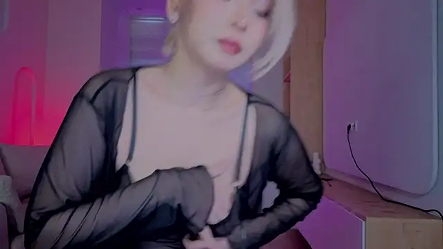 RileyMee online show from 10/03/25, 12:13