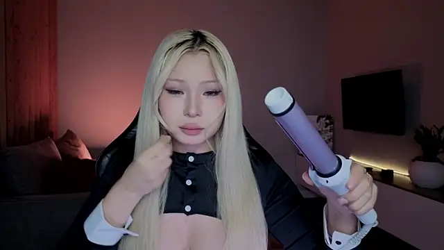 RileyMee online show from 03/15/26, 02:17