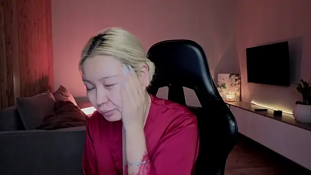 RileyMee online show from 03/17/26, 03:22