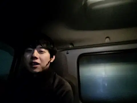 whitebriefboy online show from 02/10/26, 07:18