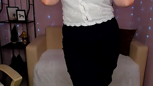 Helens love online show from 01/14/25, 05:30