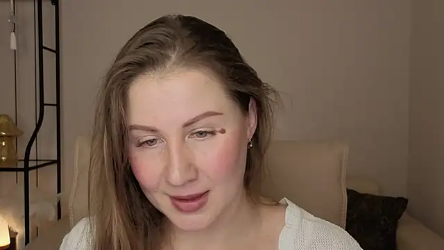 Helens love online show from 11/28/25, 01:52