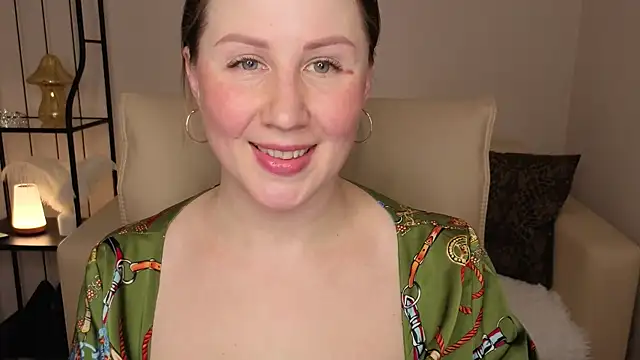 Helens love online show from 04/20/26, 08:50