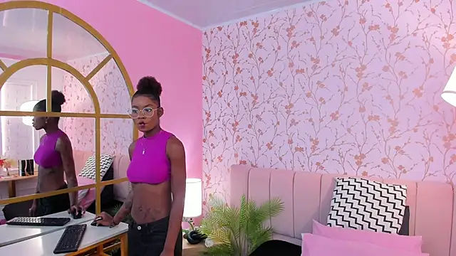 amber-hill online show from 02/25/25, 01:20