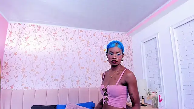 amber-hill online show from 03/03/26, 07:20