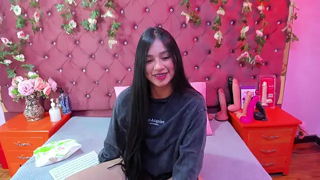 Mariana Prin online show from 10/23/25, 01:38