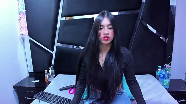 Mariana Prin online show from 06/08/26, 03:07