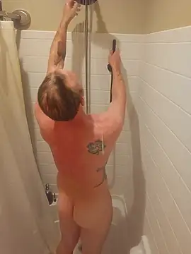 Snapshot of AtomicAsterisk74 chatting on 10/06/25, 05:05 AtomicAsterisk74 online show from 10/06/25, 05:05