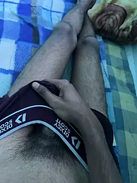 Snapshot of hard_dick_boy123 chatting on 03/06/25, 11:36 hard dick boy123 online show from 03/06/25, 11:36