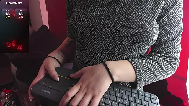 hitomi arata online show from 12/28/24, 05:14