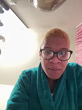 Snapshot of SexyHoneyRedd chatting on 02/28/26, 03:24 SexyHoneyRedd online show from 02/28/26, 03:24