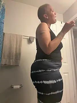 SexyHoneyRedd online show from 06/17/26, 09:23