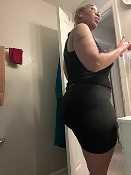 SexyHoneyRedd online show from 06/22/26, 08:44
