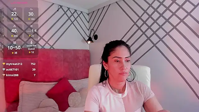 Snapshot of Janne_lee chatting on 12/10/24, 02:27 Janne lee online show from 12/10/24, 02:27