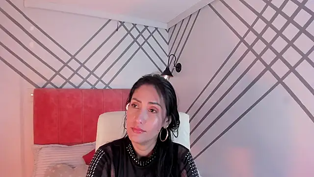 Snapshot of Janne_lee chatting on 12/18/24, 09:08 Janne lee online show from 12/18/24, 09:08