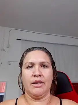 Snapshot of helenca43 chatting on 03/08/25, 12:52 helenca43 online show from 03/08/25, 12:52